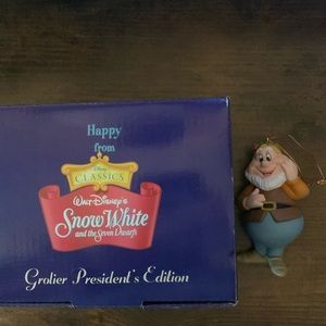 Disney “Happy” Grolier Presidents Edition Ornament. In original box. EUC.